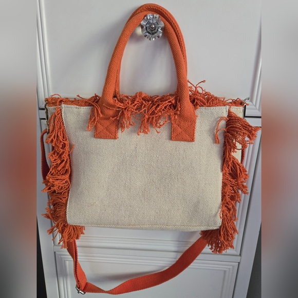 America & Beyond Fringe Fiesta Pineapple Mini Tote NWT - Picture 11 of 12